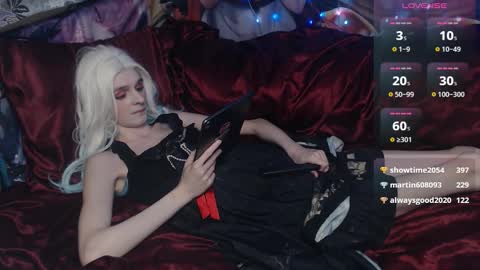 Sele online show from October 13, 2025, 10:43 pm