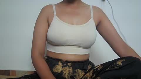 ishika_singh_ online show from June 22, 2026, 3:25 am