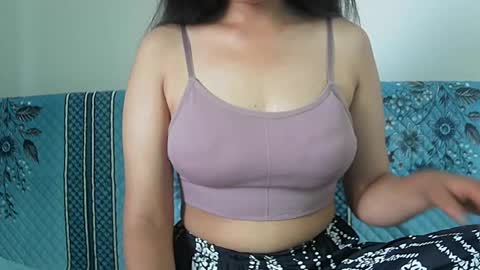 ishika_singh_ online show from June 23, 2026, 1:47 am