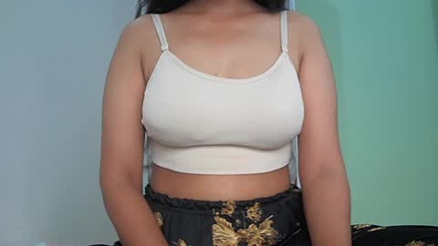 ishika_singh_ online show from July 2, 2026, 3:23 am