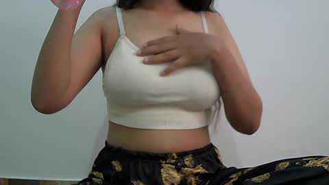 ishika_singh_ online show from July 20, 2026, 1:53 am
