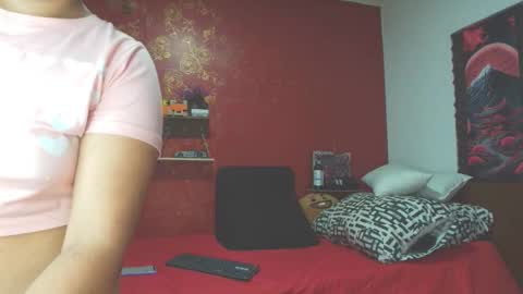 Snapshot of isis_blade chatting on September 16, 2025, 7:04 pm Isis Blade online show from September 16, 2025, 7:04 pm