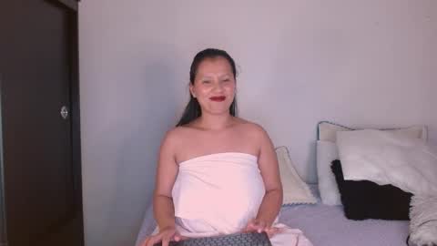 Isis  online show from January 6, 2025, 10:37 pm