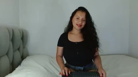 Isis  online show from March 5, 2025, 9:48 pm