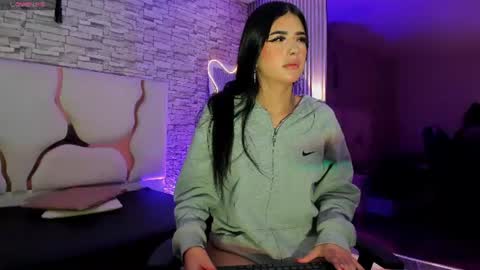 Snapshot of isis_tay1 chatting on July 14, 2026, 3:11 am isis_tay1 online show from July 14, 2026, 3:11 am