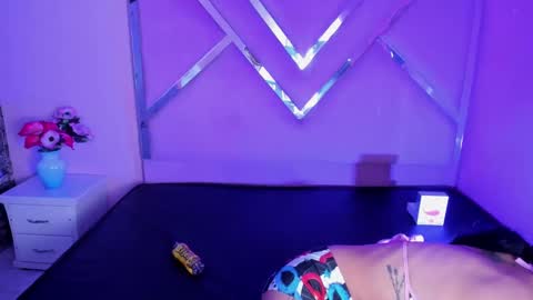 isisrousexx online show from March 6, 2025, 2:51 am