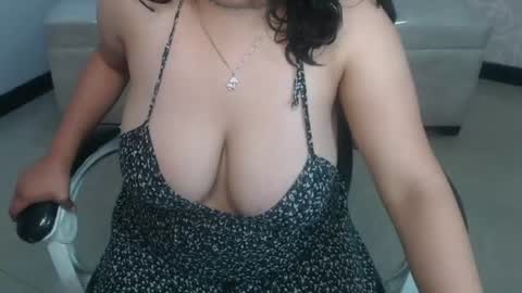 isla_ch online show from August 8, 2026, 10:56 pm