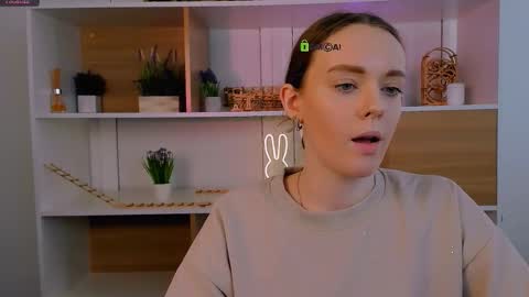 isla_dior online show from December 16, 2025, 7:35 am