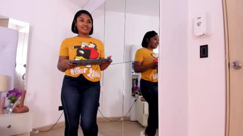 Vanessa online show from January 19, 2026, 11:25 am