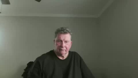 island625103 online show from January 31, 2026, 9:02 pm