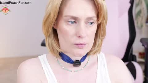 Lou  Peaches online show from April 13, 2026, 9:48 am