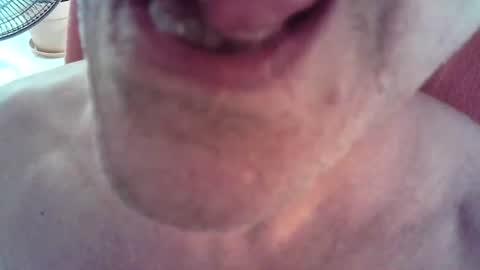 Snapshot of islandforfun chatting on July 10, 2026, 9:39 pm islandforfun online show from July 10, 2026, 9:39 pm