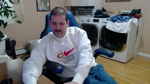 Jim online show from February 8, 2025, 11:33 am