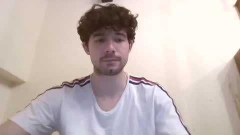 islaysince97 online show from March 6, 2026, 7:38 am