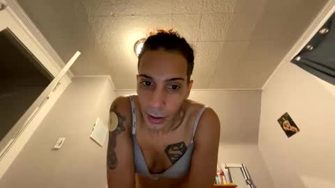 Snapshot of ismecandycaine chatting on December 30, 2024, 12:32 am ismecandycaine online show from December 30, 2024, 12:32 am