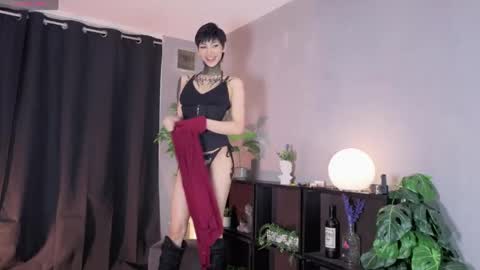 Julyane online show from April 15, 2026, 12:50 am