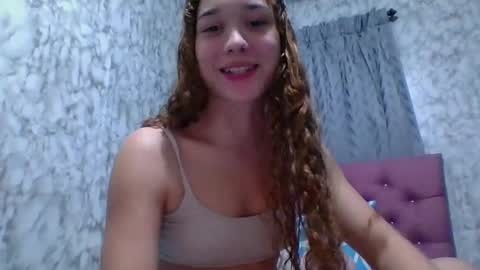 Snapshot of issa30213 chatting on January 21, 2025, 11:45 pm Issa online show from January 21, 2025, 11:45 pm