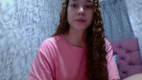 Snapshot of issa30213 chatting on January 28, 2025, 1:39 am Issa online show from January 28, 2025, 1:39 am