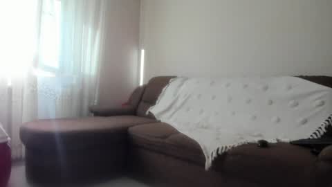 Issabelle online show from January 2, 2025, 7:12 am