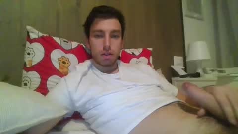 italian_boy_22 online show from December 7, 2024, 3:52 pm