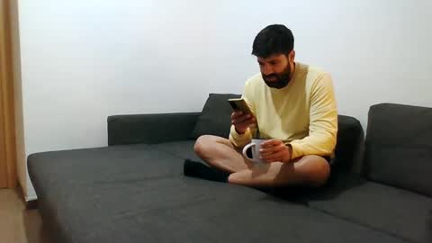 Snapshot of italianboybcn chatting on December 28, 2024, 7:33 am italianboybcn online show from December 28, 2024, 7:33 am