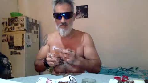 Snapshot of italiankingstripper chatting on February 13, 2026, 2:46 pm italiankingstripper online show from February 13, 2026, 2:46 pm