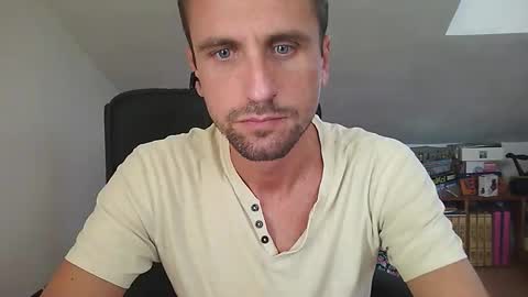 Snapshot of italiano116116 chatting on September 17, 2025, 8:27 am italiano116116 online show from September 17, 2025, 8:27 am