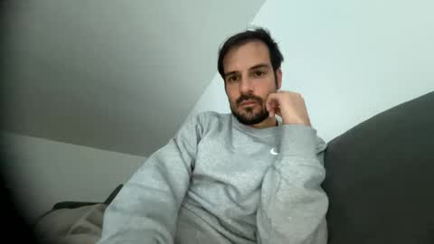 Snapshot of italianoincam89 chatting on February 28, 2026, 4:19 pm italianoincam89 online show from February 28, 2026, 4:19 pm