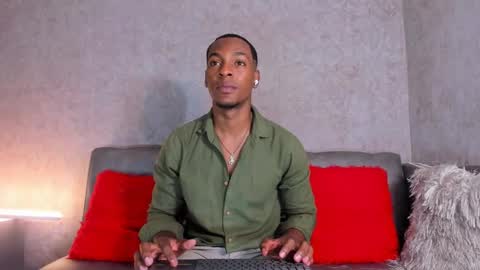 Snapshot of itanxfor chatting on November 6, 2025, 12:17 pm itanxfor online show from November 6, 2025, 12:17 pm