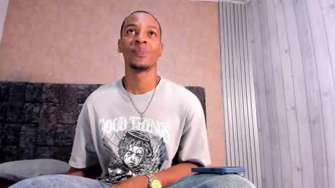 Snapshot of itanxfor chatting on December 21, 2025, 1:07 pm itanxfor online show from December 21, 2025, 1:07 pm