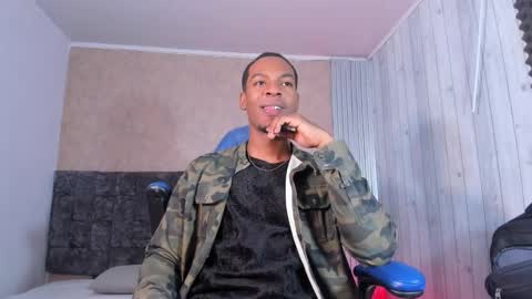 Snapshot of itanxfor chatting on January 14, 2026, 1:39 pm itanxfor online show from January 14, 2026, 1:39 pm