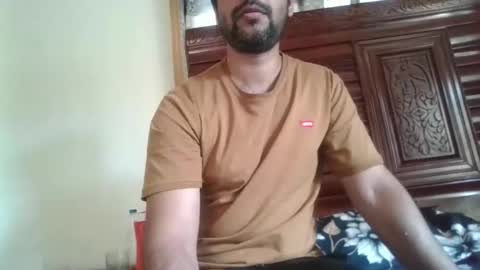 Snapshot of its_me_2323 chatting on May 4, 2026, 4:52 am its_me_2323 online show from May 4, 2026, 4:52 am