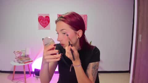 Snapshot of itscamill chatting on June 10, 2026, 1:39 am camill online show from June 10, 2026, 1:39 am