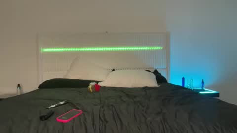 itscaylawatsun online show from February 26, 2025, 2:04 am