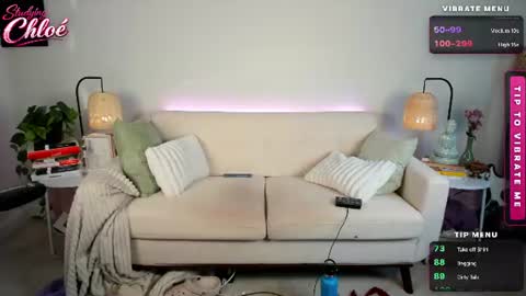 Snapshot of itschloelaurent chatting on June 23, 2026, 8:51 pm itschloelaurent online show from June 23, 2026, 8:51 pm