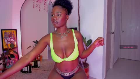 lau online show from March 1, 2025, 3:53 am