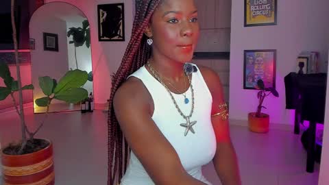 Snapshot of itslau_ chatting on March 30, 2026, 12:00 am lau online show from March 30, 2026, 12:00 am