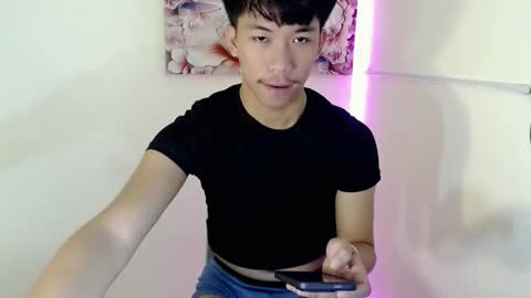itsme_cxhennn online show from October 22, 2025, 9:58 pm