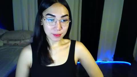 itsmehotqueen online show from May 18, 2026, 2:29 am