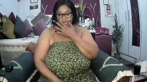 itumeleng74 online show from February 27, 2025, 7:37 pm