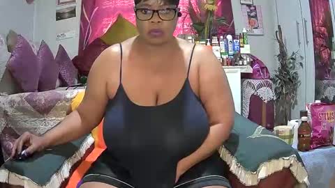 itumeleng74 online show from September 21, 2025, 7:54 am