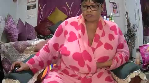 itumeleng74 online show from September 25, 2025, 7:50 pm