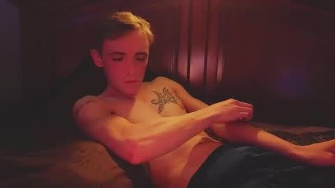 itzd123 online show from April 11, 2026, 7:45 am