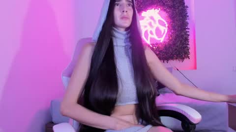 Snapshot of itzel_geneva chatting on May 31, 2026, 6:09 pm Itzel online show from May 31, 2026, 6:09 pm