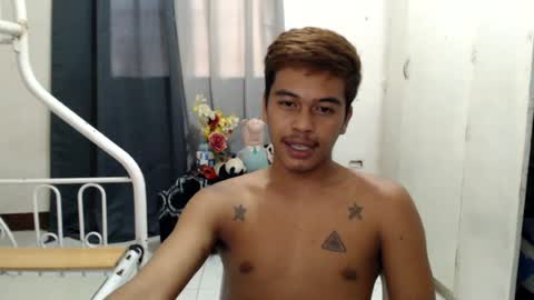 Snapshot of itzme_jhonfred chatting on July 18, 2026, 2:38 am Jhonfred online show from July 18, 2026, 2:38 am