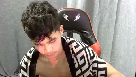 itzme_john online show from April 2, 2026, 6:49 pm