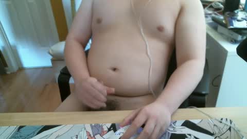 itzpillow_ online show from March 3, 2025, 4:35 pm