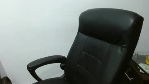 Snapshot of ivan_sexyx chatting on January 23, 2025, 10:22 am Ivan M online show from January 23, 2025, 10:22 am