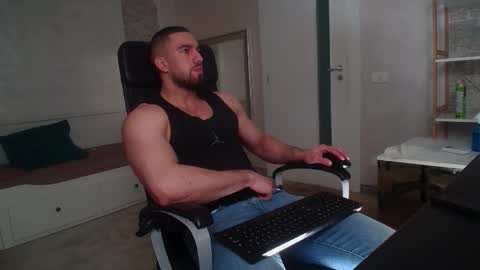 Snapshot of ivanhydee chatting on February 8, 2026, 5:33 am IvanHydee online show from February 8, 2026, 5:33 am