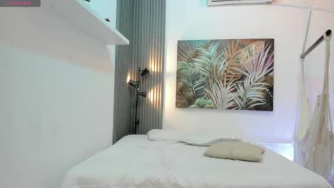 Snapshot of ivania_lua chatting on May 14, 2026, 11:17 am ivania_lua online show from May 14, 2026, 11:17 am